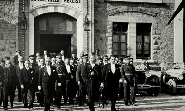 Cumhuriyet: The Evolution of National Identity in Turkey